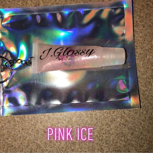 Lips gloss - Picture 2 of 6